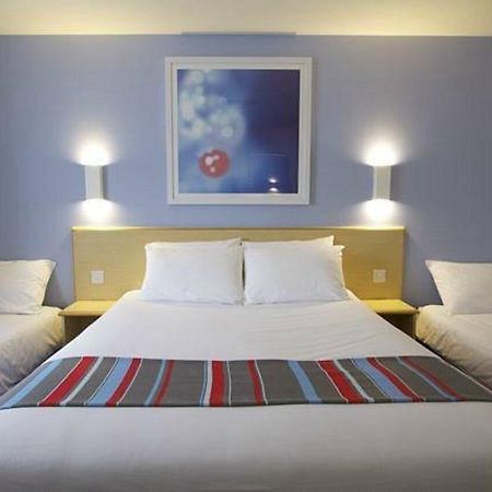 Travelodge Edinburgh Dreghorn Exterior foto